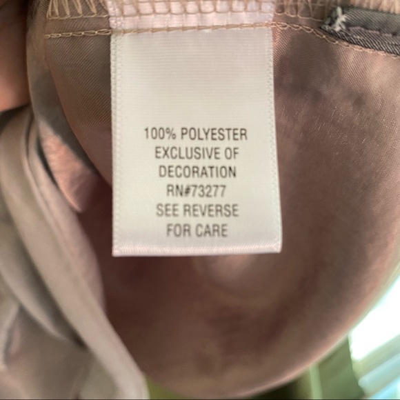 Vera Wang Dress ~ - Picture 3 of 3